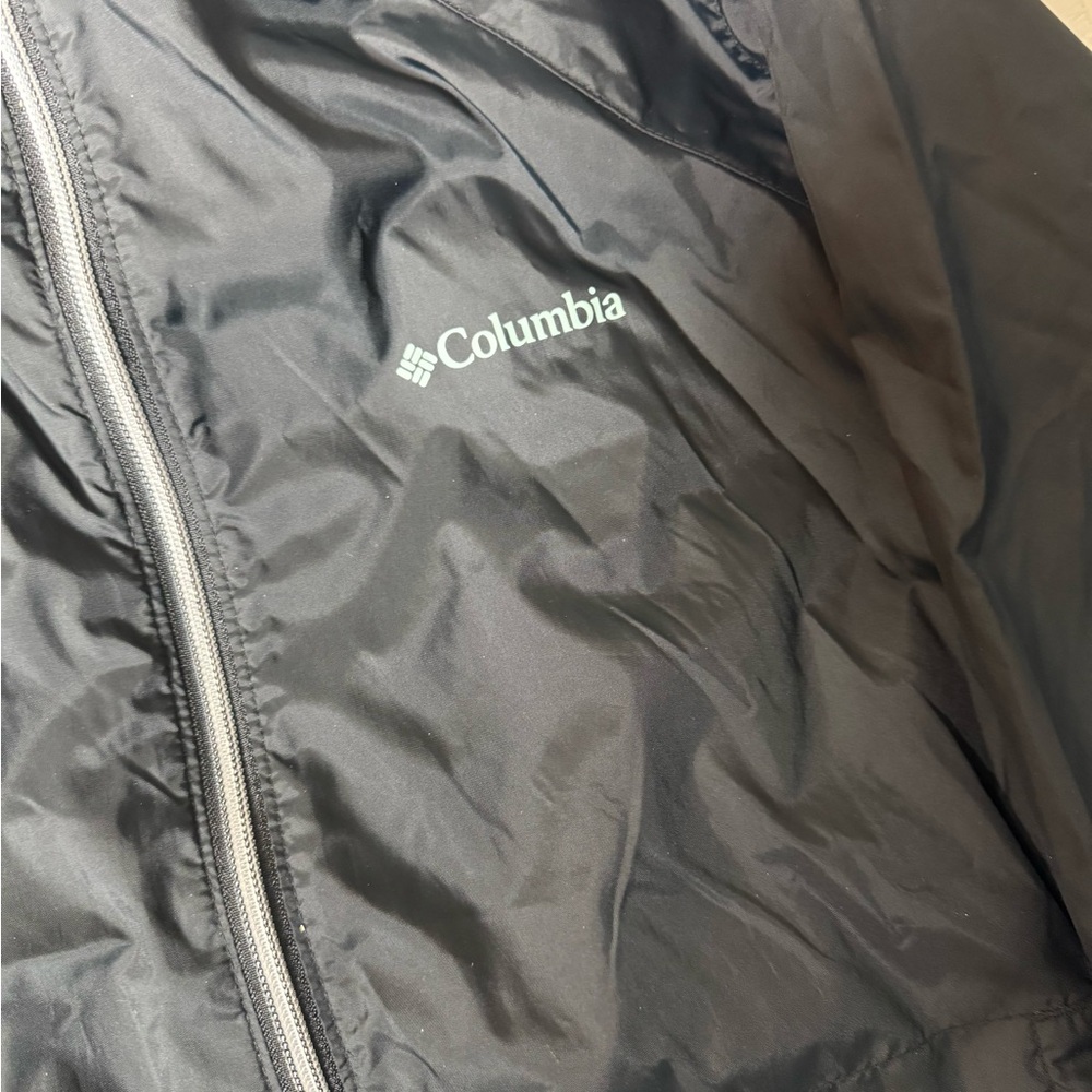 Columbia black windbreaker - Picture 3 of 8